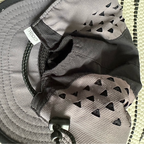 Hat - Picture 5 of 12